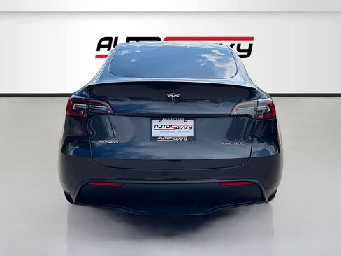 Used 2024 Tesla Model Y Performance AWD/4WD image 6