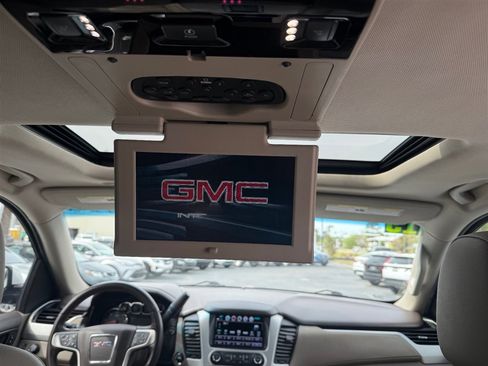 Used 2019 GMC Yukon XL SLT w/ Open Road Package image 11