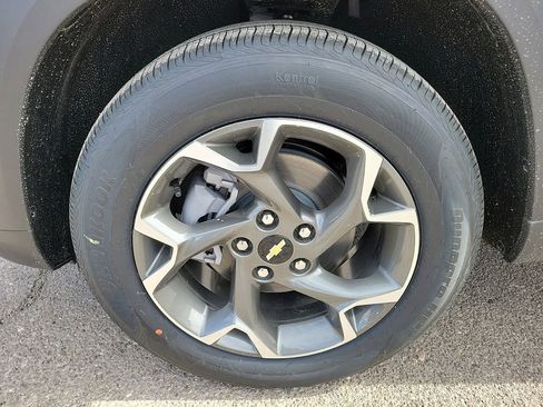 New 2026 Chevrolet Trax LT w/ Driver Confidence Package image 14