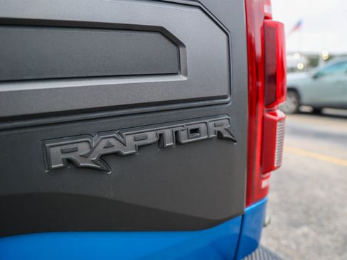 Used 2019 Ford F150 Raptor w/ Equipment Group 802A Luxury AWD/4WD image 10