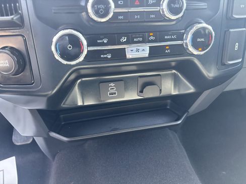Used 2025 Ford F150 XLT w/ Equipment Group 301A Standard RWD image 31