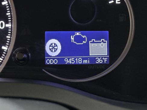 Used 2016 Lexus CT 200h image 24