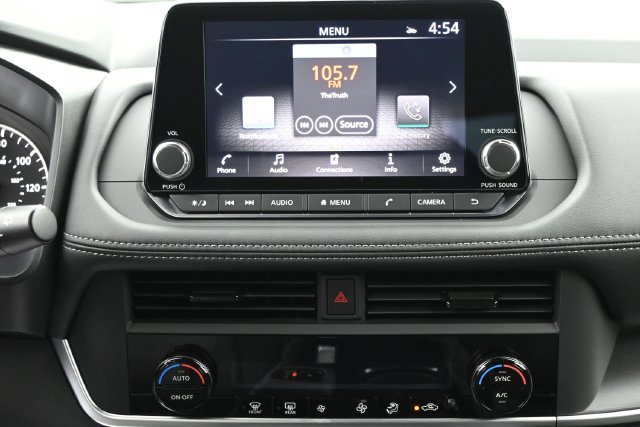 Certified 2026 Nissan Rogue SV FWD image 12