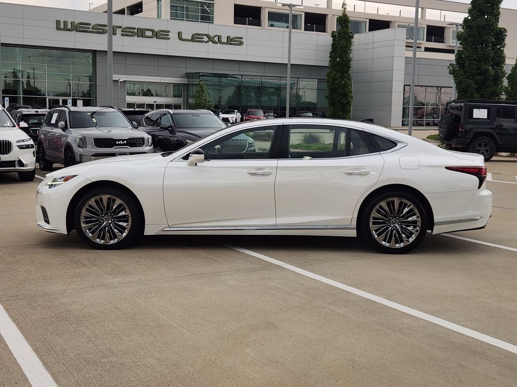 Certified 2022 Lexus LS 500 w/ Interior Upgrade Package RWD image 4