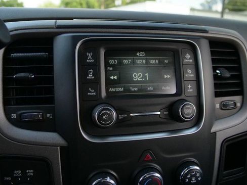Used 2017 RAM 2500 Tradesman w/ Chrome Appearance Group AWD/4WD image 9