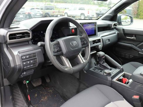 Used 2024 Toyota Tacoma TRD Off-Road w/ TRD Off Road Upgrade Package AWD/4WD image 10