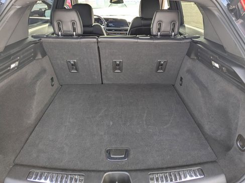 Certified 2024 Cadillac XT4 Premium Luxury image 10