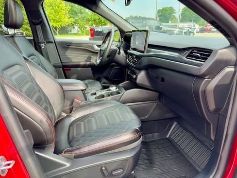 Used 2024 Ford Escape ST-Line Elite w/ Premium Technology Package AWD/4WD image 8
