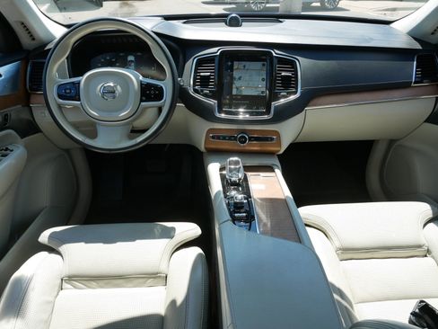 Used 2020 Volvo XC90 T8 Inscription AWD/4WD image 12