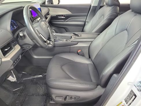 Used 2024 Toyota Grand Highlander AWD Hybrid image 20