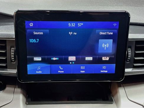 Used 2024 Ford Explorer XLT w/ Equipment Group 202A image 14