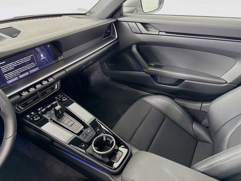 Used 2024 Porsche 911 Carrera T w/ Sportdesign Package image 26