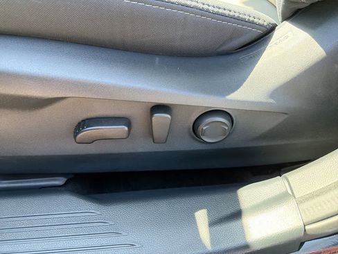 Certified 2025 Subaru Outback Premium AWD/4WD image 22