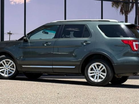 Used 2016 Ford Explorer XLT w/ Equipment Group 202A FWD image 6