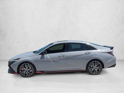 Used 2022 Hyundai Elantra N FWD image 9