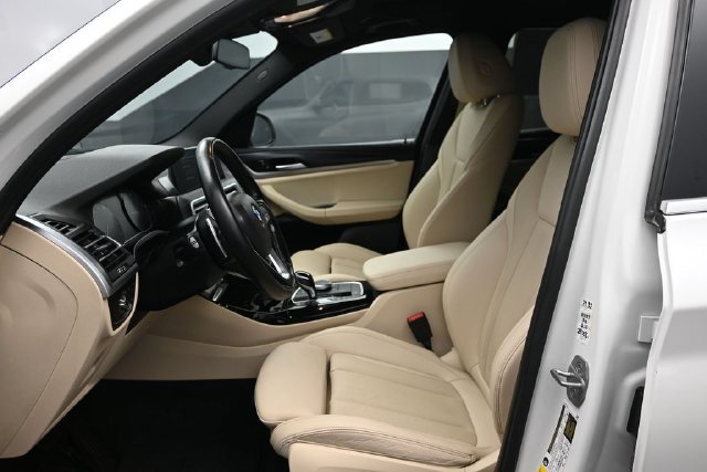 Used 2022 BMW X3 sDrive30i RWD image 6