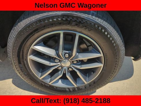 Used 2018 Jeep Grand Cherokee Laredo AWD/4WD image 11