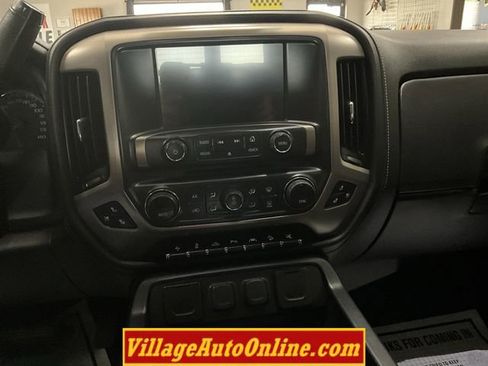 Used 2018 GMC Sierra 1500 Denali w/ Denali Ultimate Package AWD/4WD image 18