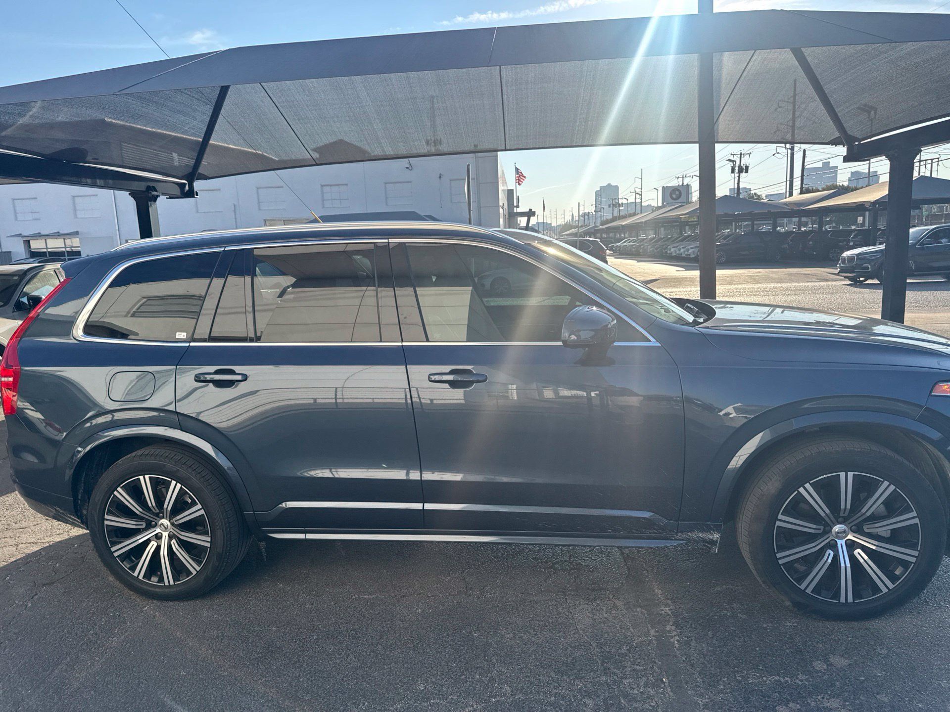 Used 2023 Volvo XC90 B5 Core w/ Protection Package Premier AWD/4WD image 4