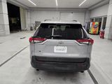 Used 2021 Toyota RAV4 XLE Premium image 5