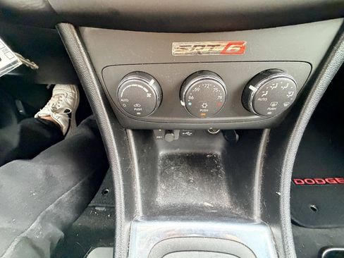 Used 2014 Dodge Avenger R/T w/ Sun/Sound Group FWD image 9