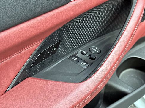 Used 2022 BMW 430i Coupe w/ M Sport Package image 13