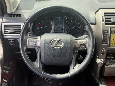 Used 2011 Lexus GX 460 AWD/4WD image 18