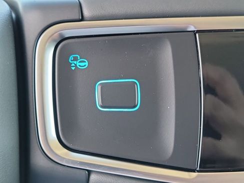 New 2026 Ford Expedition Active image 9