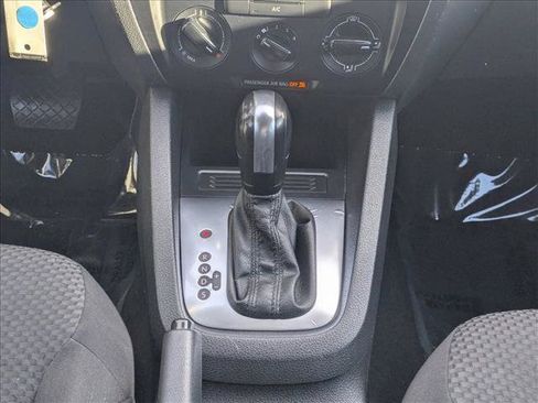 Used 2014 Volkswagen Jetta S image 12
