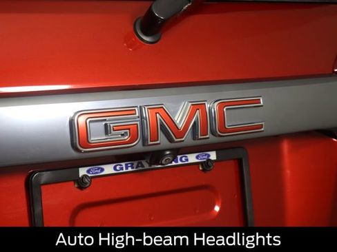 Used 2021 GMC Acadia AT4 w/ Technology Package image 30