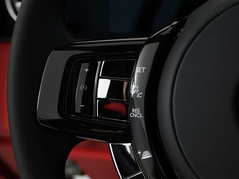 New 2026 Rolls-Royce Cullinan image 14