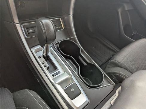 Used 2021 Subaru Ascent Premium w/ Convenience Package image 12