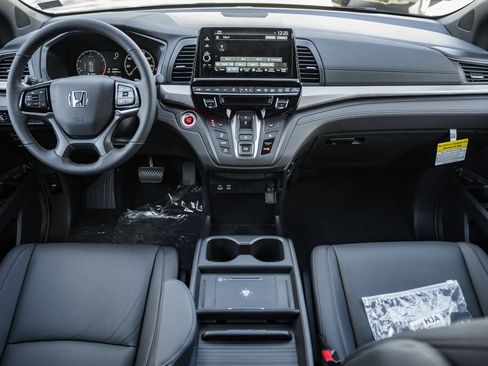 New 2026 Honda Odyssey Sport-L image 18