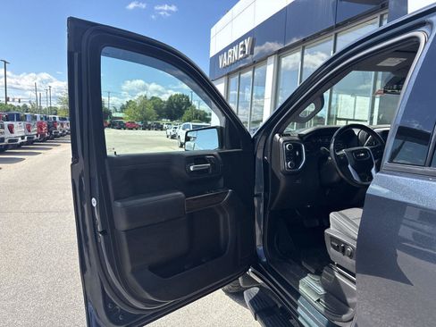 Used 2020 GMC Sierra 1500 Elevation w/ Elevation Value Package AWD/4WD image 12