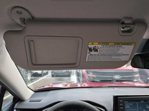 Used 2019 Toyota RAV4 LE w/ Carpet Mat Package AWD/4WD image 36