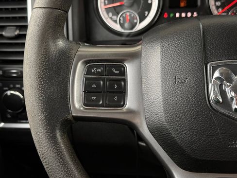 Used 2021 RAM 1500 Classic SLT AWD/4WD image 35