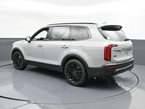 Used 2022 Kia Telluride SX w/ SX Prestige Package image 6