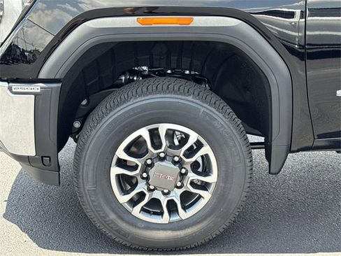 New 2025 GMC Sierra 2500 SLT image 22