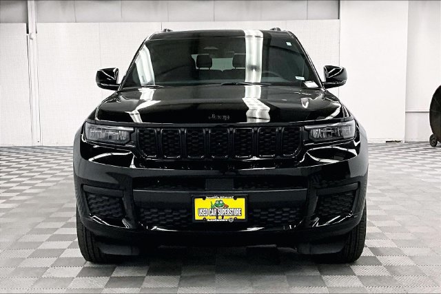 Used 2025 Jeep Grand Cherokee L Altitude AWD/4WD image 4