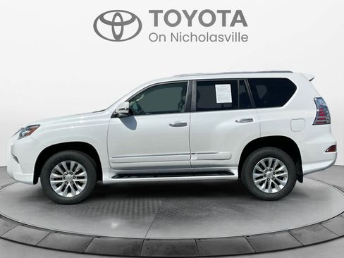 Used 2018 Lexus GX 460 Premium w/ Premium Package AWD/4WD image 3