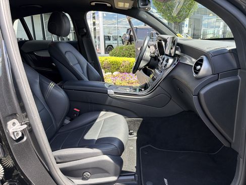 Certified 2023 Mercedes-Benz GLC 300 4MATIC Coupe image 34