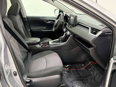 Certified 2019 Toyota RAV4 XLE AWD/4WD image 29