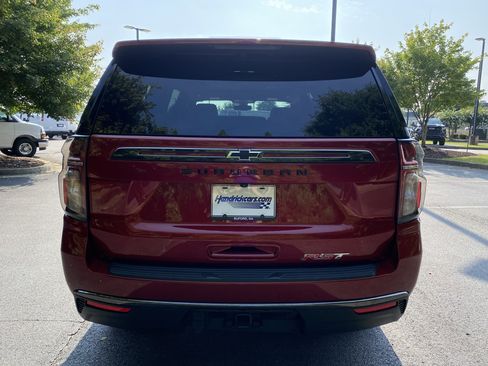 Used 2022 Chevrolet Suburban RST w/ Luxury Package AWD/4WD image 8