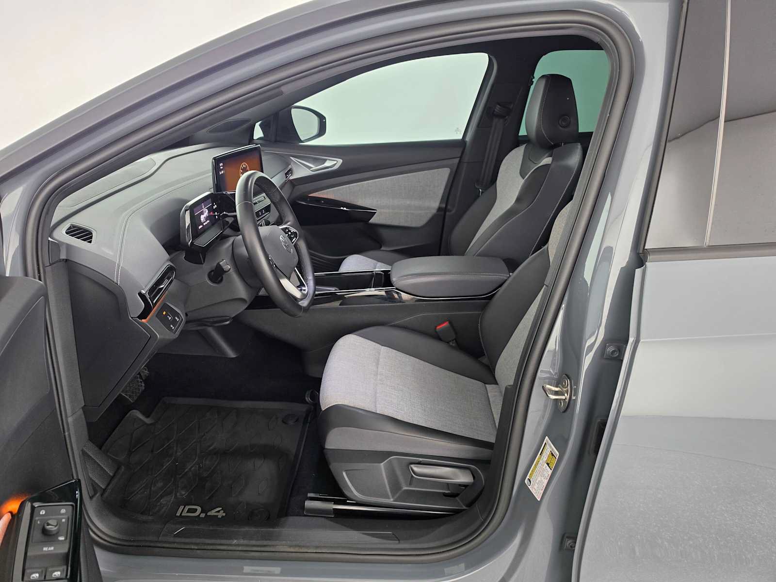 Used 2023 Volkswagen ID.4 2WD image 20
