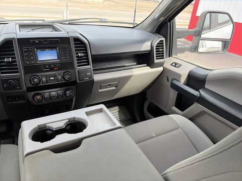 Used 2022 Ford F250 XL w/ Power Equipment Group AWD/4WD image 30