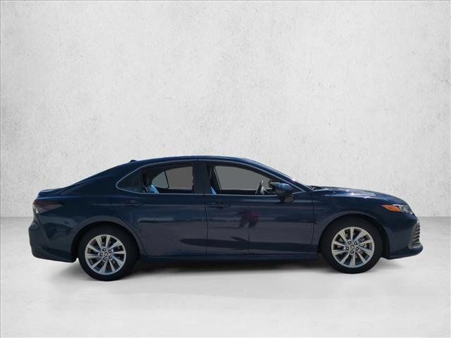 Used 2023 Toyota Camry LE FWD image 4