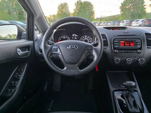 Used 2018 Kia Forte LX FWD image 19