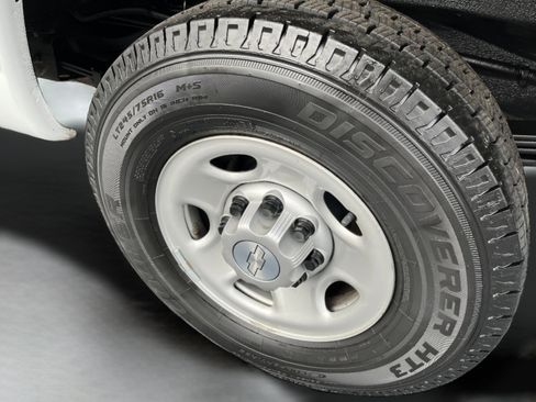 Used 2019 Chevrolet Express 2500 w/ Driver Convenience Package image 12