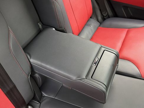 Used 2025 Lexus LX 700h F Sport image 36