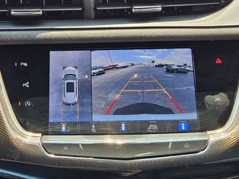 Used 2023 Cadillac XT6 Premium Luxury w/ Platinum Package AWD/4WD image 23